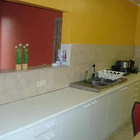 Appartement Courcelles Apartament *